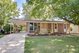 1815 Flordawn Drive, Florissant, MO 63031