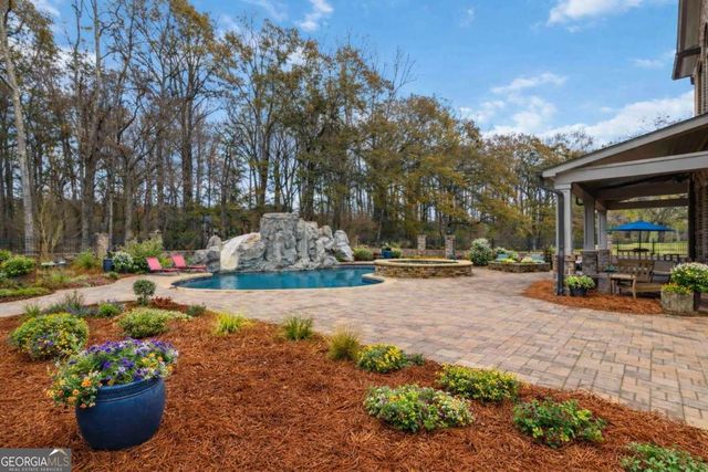 220 River Meadow Lane, Social Circle, GA 30025