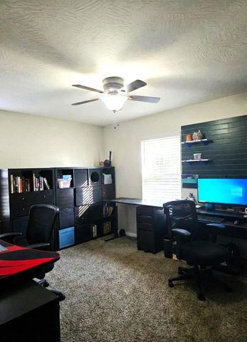 2541 S Brandon Avenue, Springfield, MO 65809