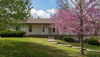 2541 S Brandon Avenue, Springfield, MO 65809