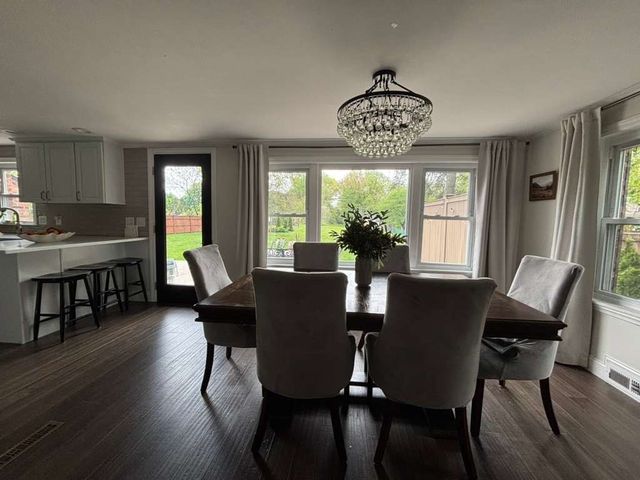 129 Elm St, Agawam, MA 01001
