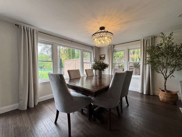 129 Elm St, Agawam, MA 01001