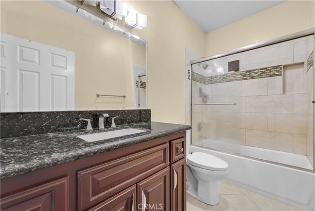 19246 Sterling Hill, Perris, CA 92570