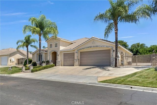 19246 Sterling Hill, Perris, CA 92570