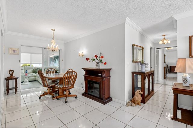 118 SW 9th Street, Boynton Beach, FL 33426