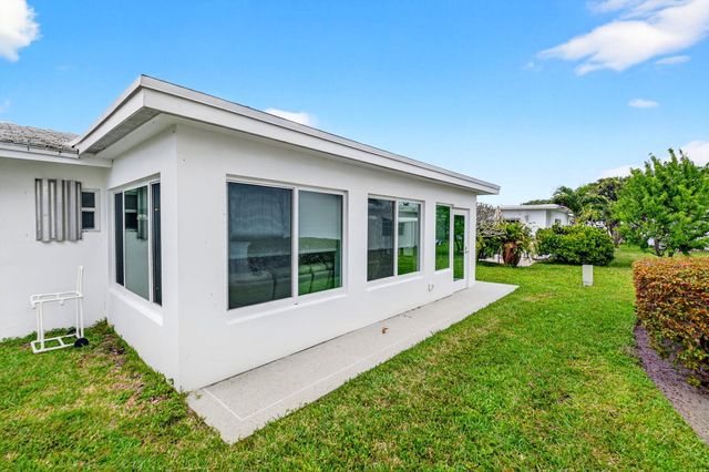 118 SW 9th Street, Boynton Beach, FL 33426