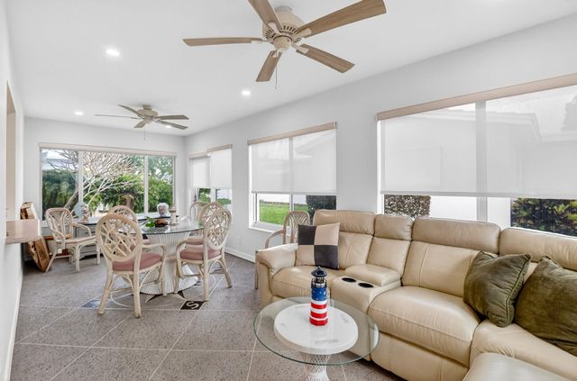 118 SW 9th Street, Boynton Beach, FL 33426