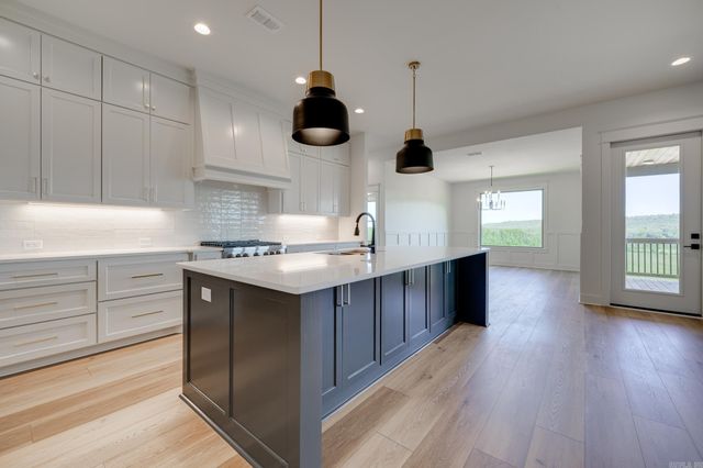 272 Castleberry Road, Greenbrier, AR 72058