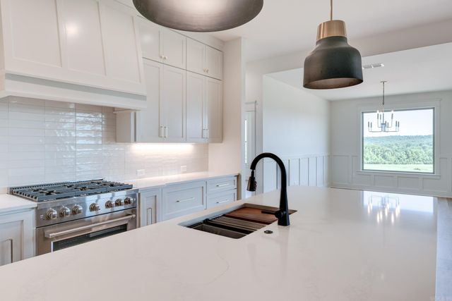 272 Castleberry Road, Greenbrier, AR 72058