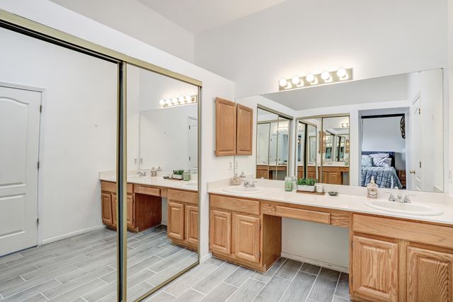 2405 Agua Fria Drive NE, Rio Rancho, NM 87144