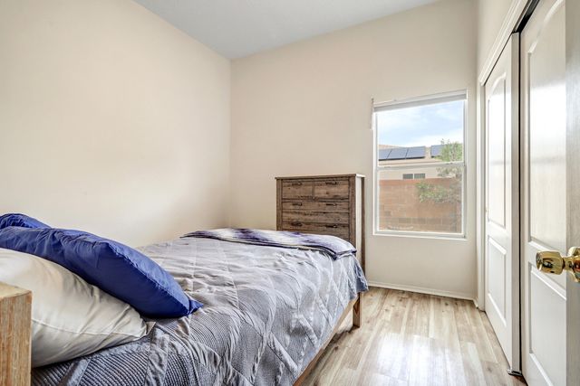 2405 Agua Fria Drive NE, Rio Rancho, NM 87144