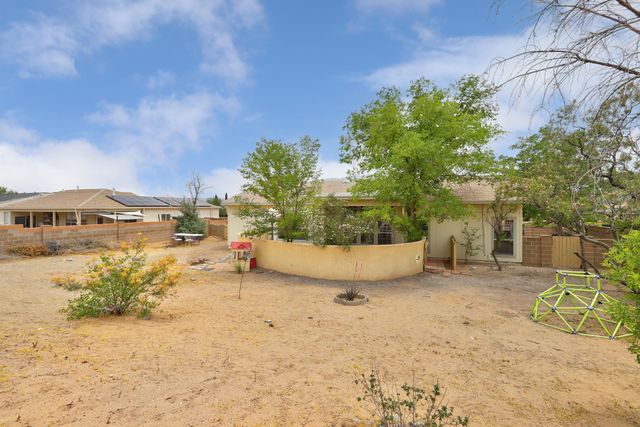 2405 Agua Fria Drive NE, Rio Rancho, NM 87144