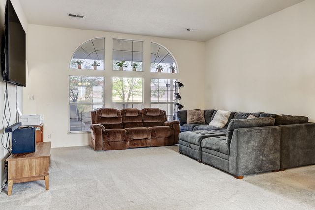 2405 Agua Fria Drive NE, Rio Rancho, NM 87144