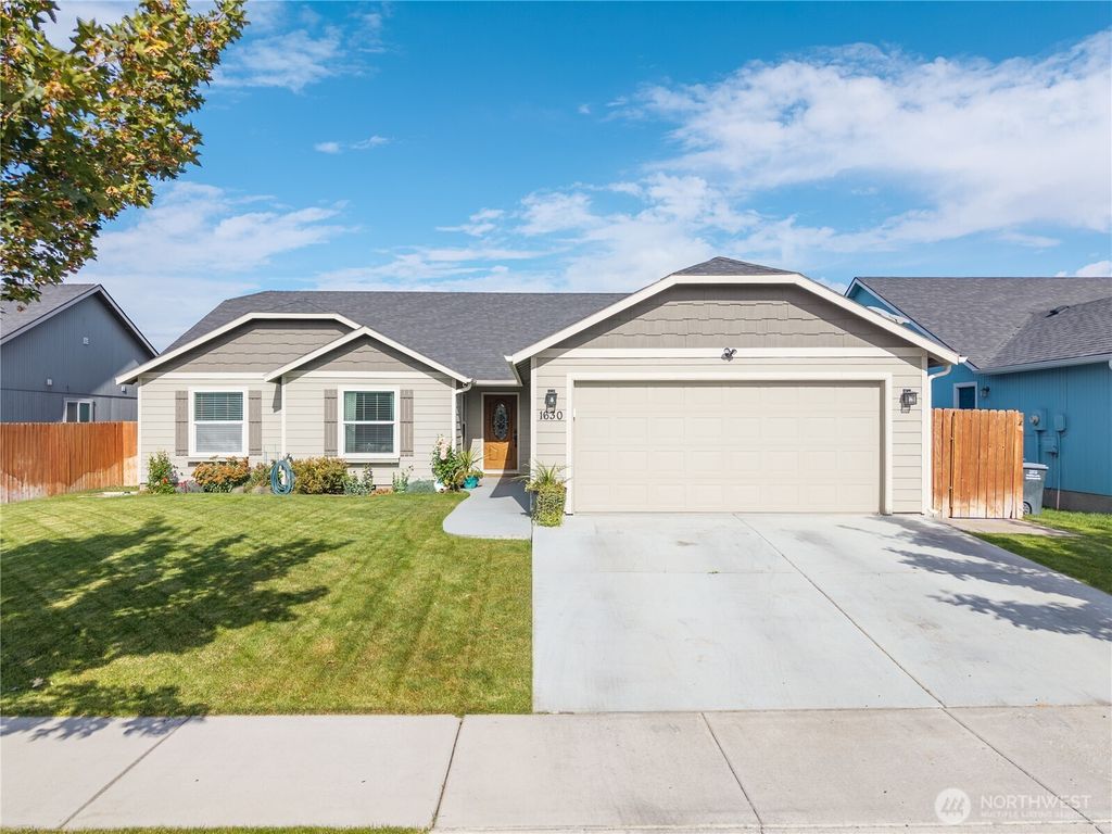 1630 E Filmore Drive, Moses Lake, WA 98837