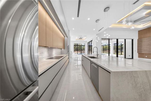 1886 39th ST SW, Naples, FL 34117