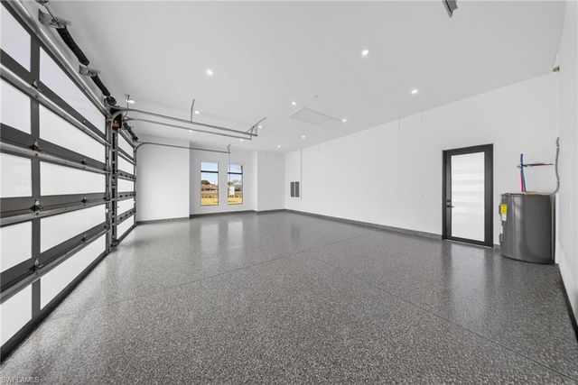 1886 39th ST SW, Naples, FL 34117