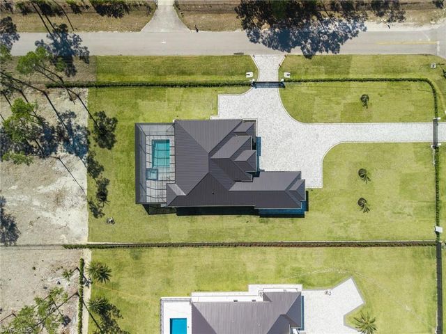 1886 39th ST SW, Naples, FL 34117