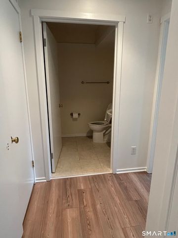 419 Heritage Village B, Southbury, CT 06488