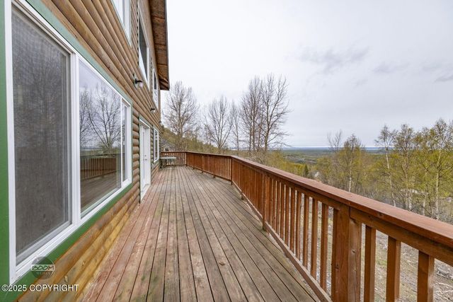18699 Stonehill Drive, Eagle River, AK 99577