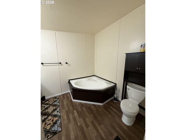 29720 Jeans Rd 24, Veneta, OR 97487