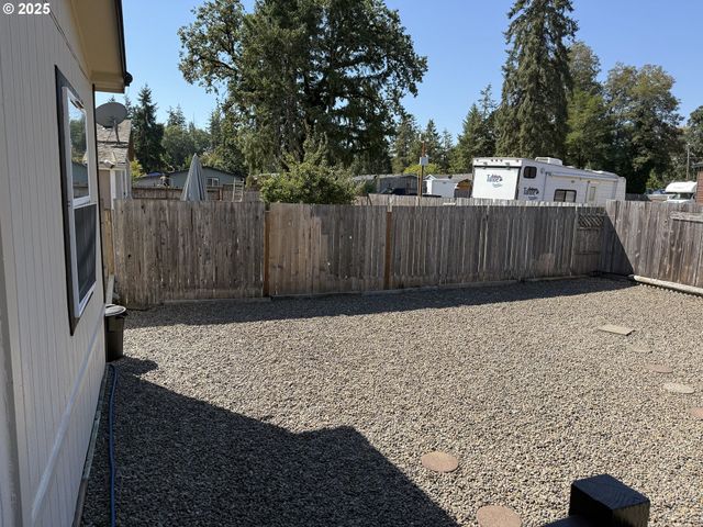 29720 Jeans Rd 24, Veneta, OR 97487