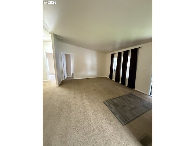29720 Jeans Rd 24, Veneta, OR 97487
