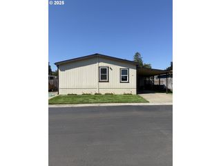 29720 Jeans Rd 24, Veneta, OR 97487