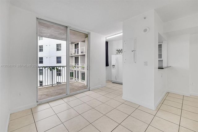 1 Glen Royal Parkway 1010, Miami, FL 33125