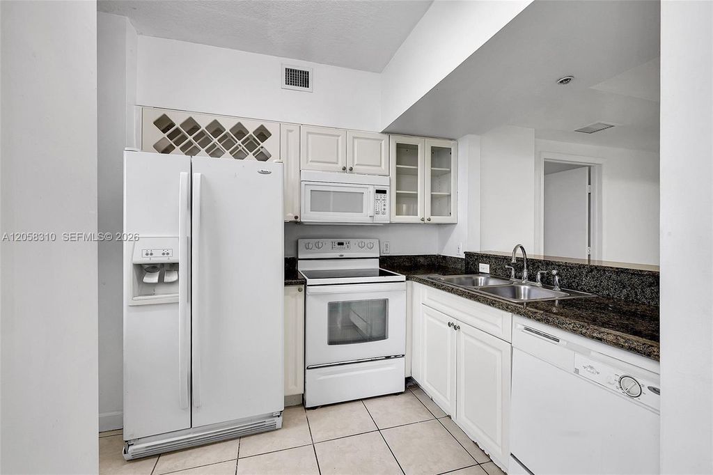 1 Glen Royal Parkway 1010, Miami, FL 33125