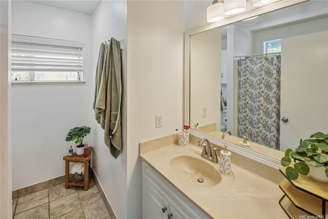 95-1129 Wikao Street 91, Mililani, HI 96789
