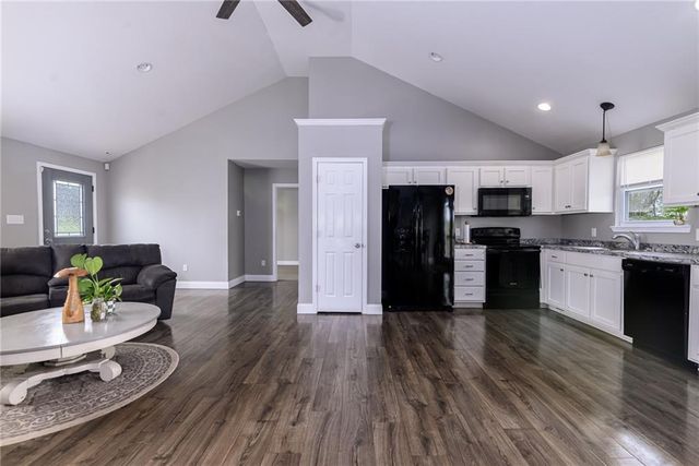 29535 195th Street, Leavenworth, KS 66048