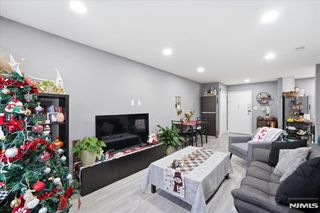 120 32nd Street 2N, Union City, NJ 07087