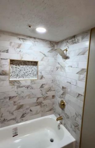 2830 S Bartell Drive 28, Houston, TX 77054