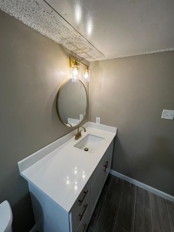 2830 S Bartell Drive 28, Houston, TX 77054