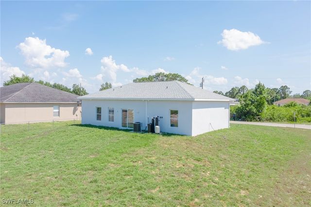 2620 57th ST W, Lehigh Acres, FL 33971