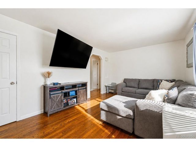 931 S Canosa Ct, Denver, CO 80219
