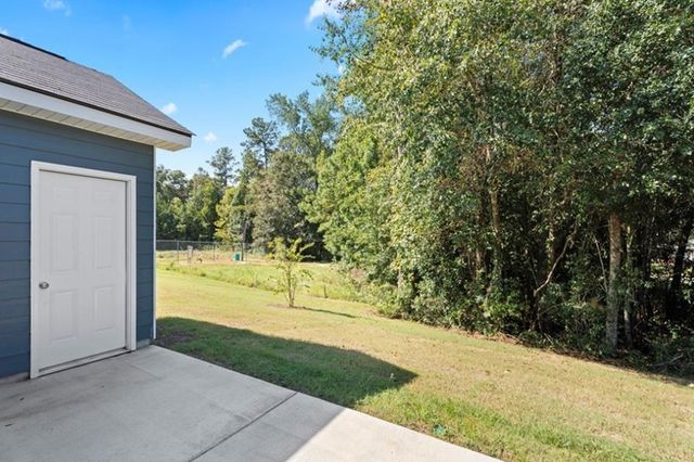 4 Summertide Drive, Phenix City, AL 36869