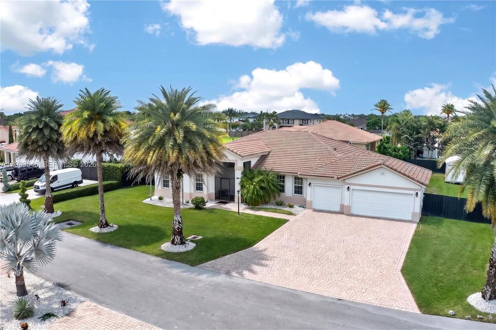 12922 SW 221 Street, Miami, FL 33170