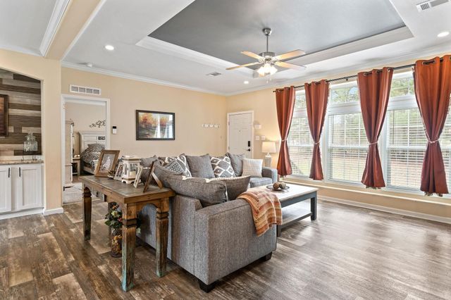 1529 American Plant Rd, Waskom, TX 75692