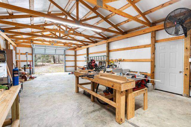 1529 American Plant Rd, Waskom, TX 75692