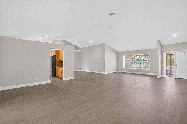 9720 Majestic Way, Boynton Beach, FL 33437