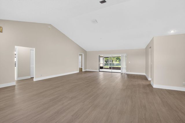 9720 Majestic Way, Boynton Beach, FL 33437