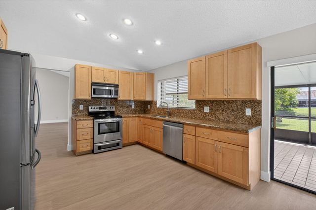 9720 Majestic Way, Boynton Beach, FL 33437