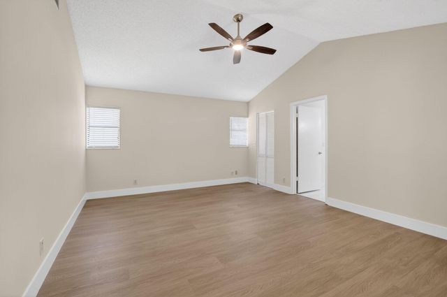 9720 Majestic Way, Boynton Beach, FL 33437