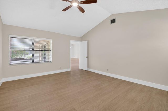 9720 Majestic Way, Boynton Beach, FL 33437