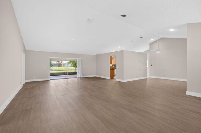 9720 Majestic Way, Boynton Beach, FL 33437