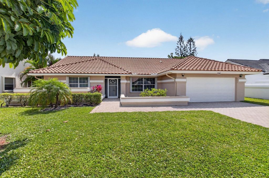 9720 Majestic Way, Boynton Beach, FL 33437