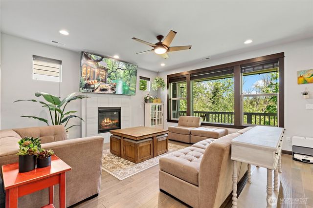 17617 3rd Avenue SE, Bothell, WA 98012