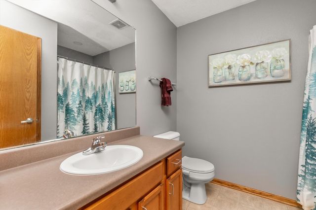 675 SE Ashton Court, Waukee, IA 50263