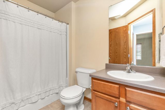 675 SE Ashton Court, Waukee, IA 50263